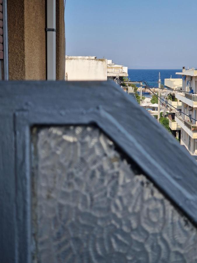 Above Apartments Near The Airport アルテミダ エクステリア 写真